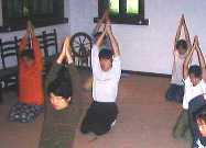 1998.6.7.yoga.jpg (4468 バイト)
