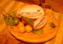 1998911akebi.jpg (4830 バイト)