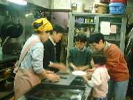 1999330pann1.jpg (6546 バイト)