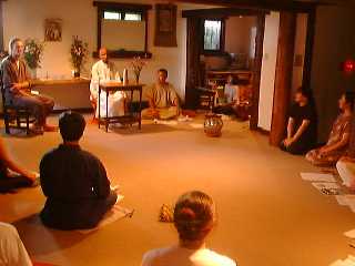 199986yoga.jpg (10215 バイト)